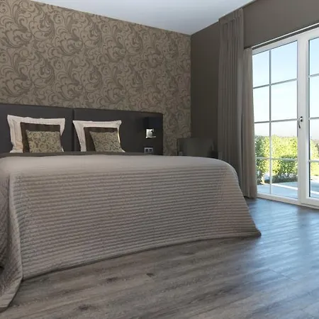 Charmehotel Kruishof Отель Остенде